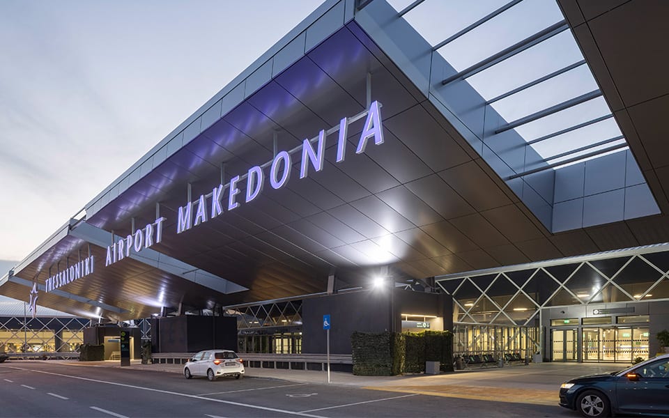 Παραλιακός δρόμος προς τη Σιθωνία